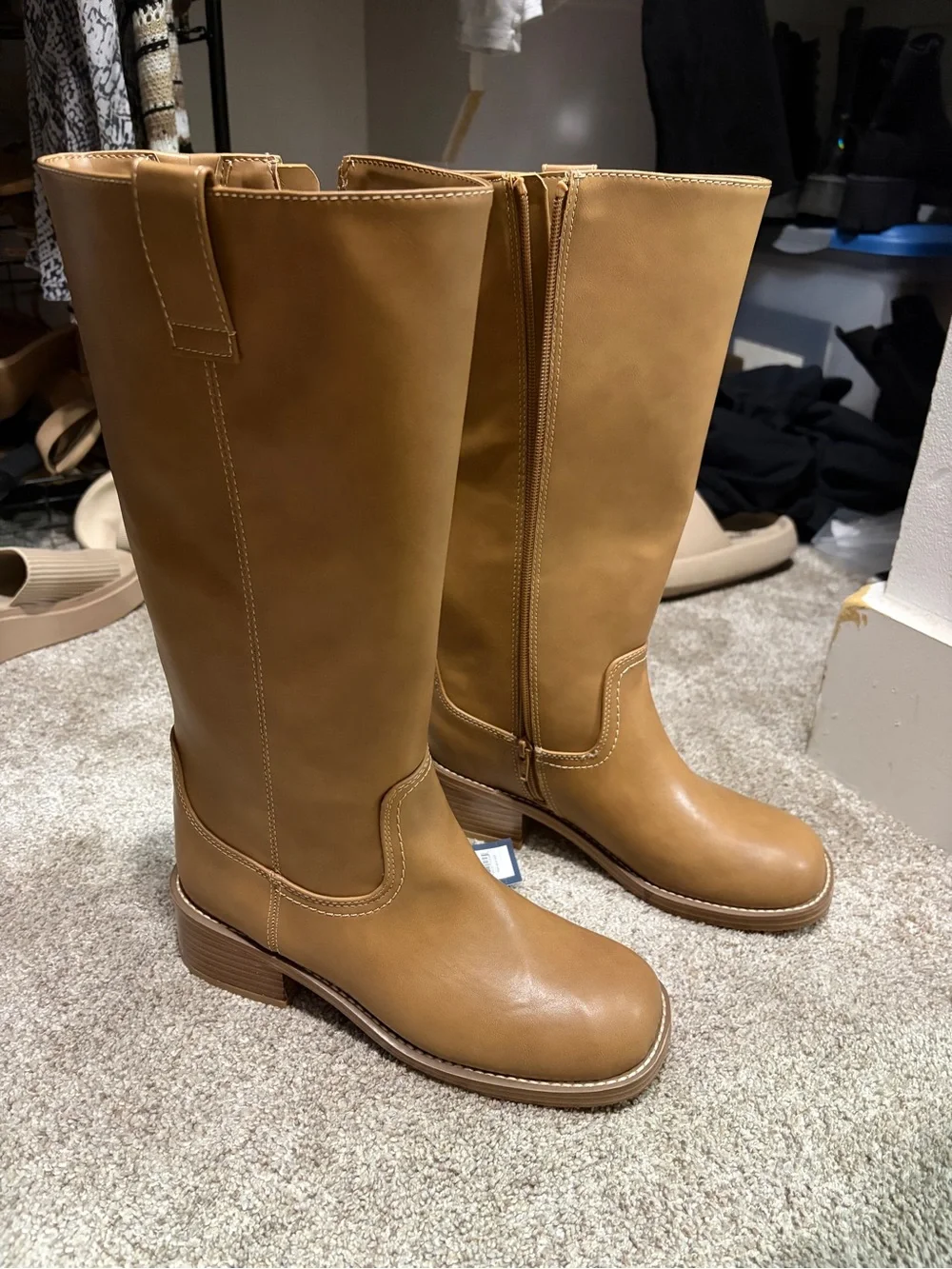 Universal Thread women mai